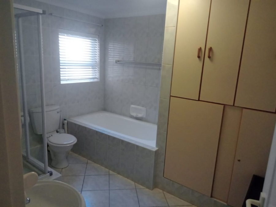 6 Bedroom Property for Sale in Aston Bay Eastern Cape